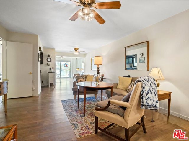 32134 Beachlake Lane, Westlake Village CA: https://media.crmls.org/mediaz/e3ae65cd-db16-4739-86c9-4d0e72190743.jpg