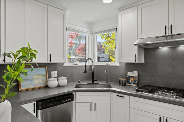 108 Durham Street, Menlo Park CA: https://media.crmls.org/mediaz/e3ae6b10-4405-4dd8-a531-72e903e81ee5.jpg