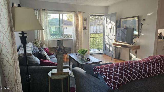 Detail Gallery Image 5 of 16 For 1267 Chalmette Ave, Ventura,  CA 93003 - 2 Beds | 1 Baths