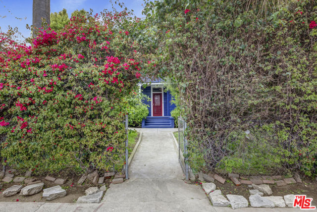 213 Soto Street, Los Angeles, California 90033, 6 Bedrooms Bedrooms, ,3 BathroomsBathrooms,Single Family Residence,For Sale,Soto,24377927