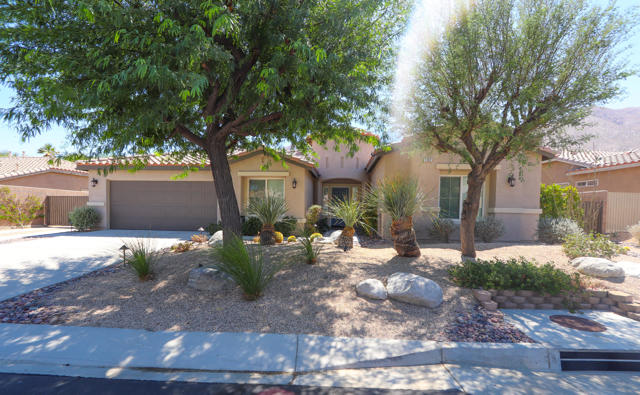 1197 Oro Rdg, Palm Springs CA: https://media.crmls.org/mediaz/e3b26ef9-b95f-4781-a4e8-185d12f615b2.jpg