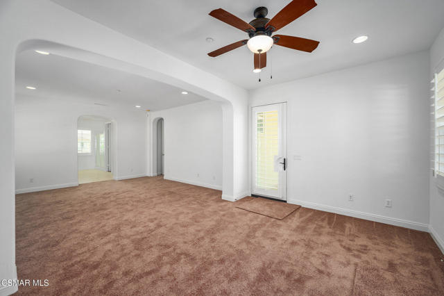 2079 Legacy Drive, Simi Valley CA: https://media.crmls.org/mediaz/e3b272df-3311-48b3-9538-25e442e73c33.jpg
