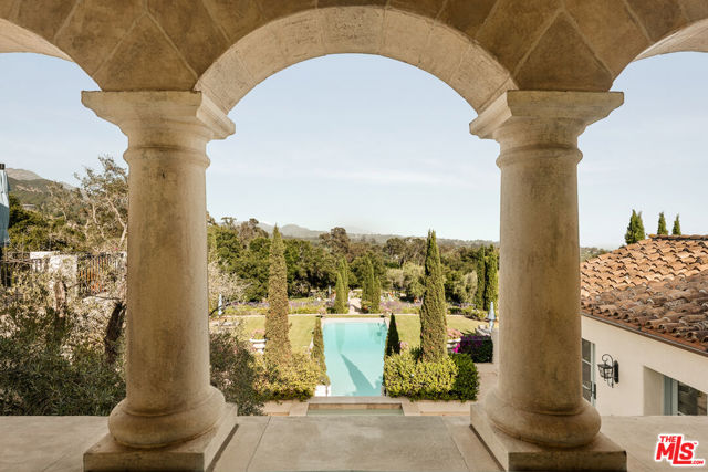 848 Picacho Lane, Santa Barbara CA: https://media.crmls.org/mediaz/e3b2f450-d686-45ce-b1bc-2b20c01b4be9.jpg