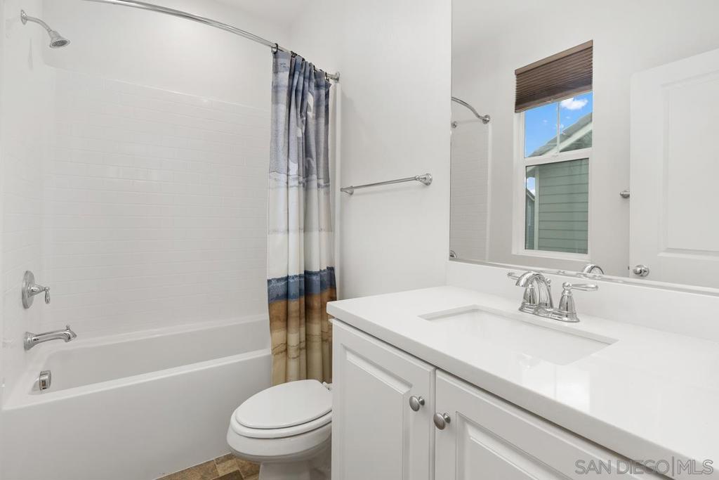 MLS #250041762SD image #10