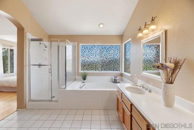 12064 Mannix Road, San Diego CA: https://media.crmls.org/mediaz/e3b36d2c-ac40-478c-b14d-823138a01b47.jpg