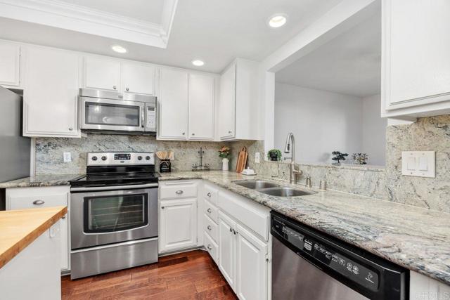 Detail Gallery Image 18 of 49 For 6561 Corte Cisco, Carlsbad,  CA 92009 - 3 Beds | 2/1 Baths