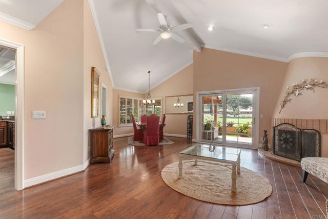 17788 Caminito Balata, San Diego CA: https://media.crmls.org/mediaz/e3b489fe-c0ed-457f-afd8-9ce047872cbc.jpg