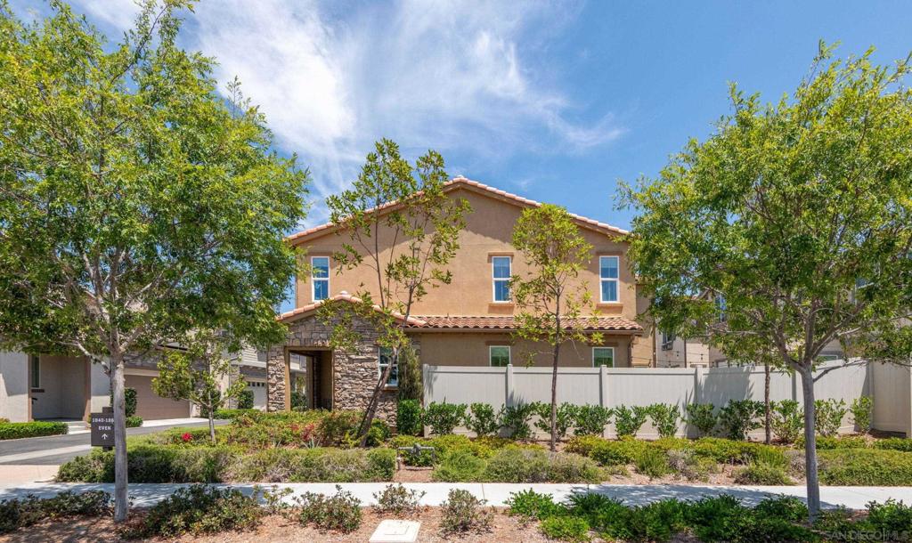 1860 Artemisia Ct
