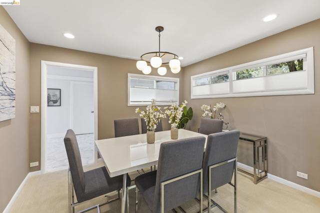 Image 8 of 30 For 64 Valencia Rd