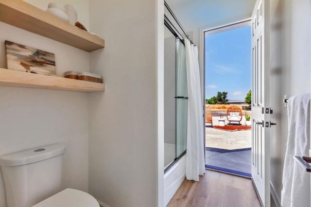 10055 Foothill Avenue, Gilroy CA: https://media.crmls.org/mediaz/e3b67e0c-a8eb-4487-b6ca-c695289e8ee5.jpg