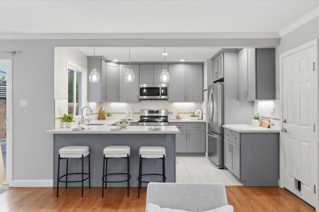 71 Salada Avenue, Pacifica CA: https://media.crmls.org/mediaz/e3b67ec8-ca0d-4303-b093-dabf3a4998d0.jpg