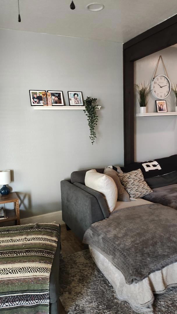 713 7th Street, Hollister CA: https://media.crmls.org/mediaz/e3b6ea35-9b00-4cda-b7a0-c8894555d33e.jpg