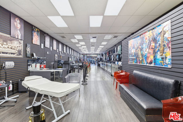  Commercial for Sale in Los Angeles, California