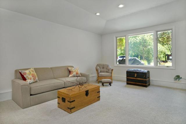 Image 15 of 34 For 21571 Almaden Road