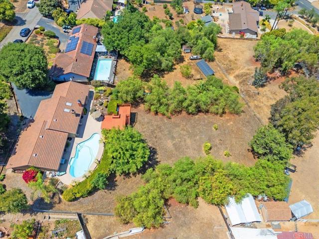 Detail Gallery Image 21 of 29 For 2073 Mountain View Dr, Escondido,  CA 92027 - 4 Beds | 2 Baths