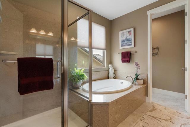 1515 Sunflower Drive, Hollister CA: https://media.crmls.org/mediaz/e3b81f03-d8a2-427b-a052-49be55df9a71.jpg