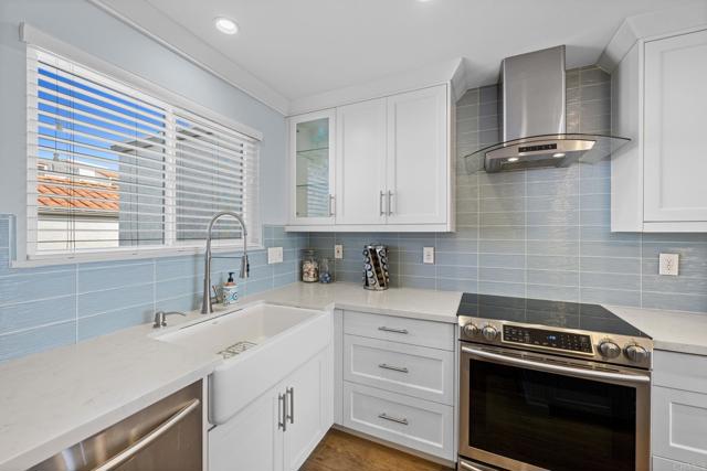 Detail Gallery Image 6 of 23 For 908 Caminito Madrigal #D,  Carlsbad,  CA 92011 - 2 Beds | 1/1 Baths