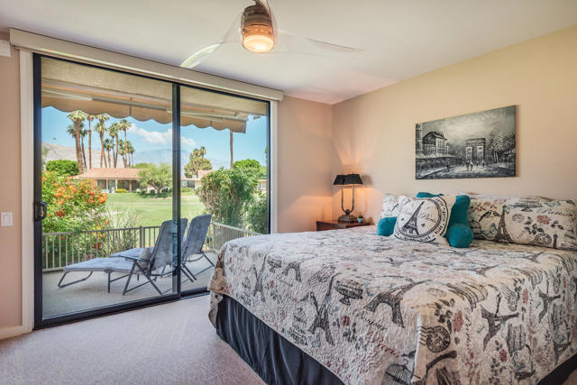 84 La Ronda Drive, Rancho Mirage CA: https://media.crmls.org/mediaz/e3b90d1d-e961-4343-bfcf-d3c5d76dd076.jpg
