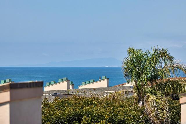 561 S Sierra Avenue, Solana Beach CA: https://media.crmls.org/mediaz/e3b9d1db-bc46-4552-b7e4-de83b71472aa.jpg