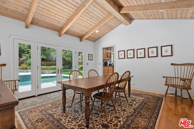 24753 Mulholland Highway, Calabasas CA: https://media.crmls.org/mediaz/e3ba2564-6ecc-41fe-887e-a0842db951ac.jpg