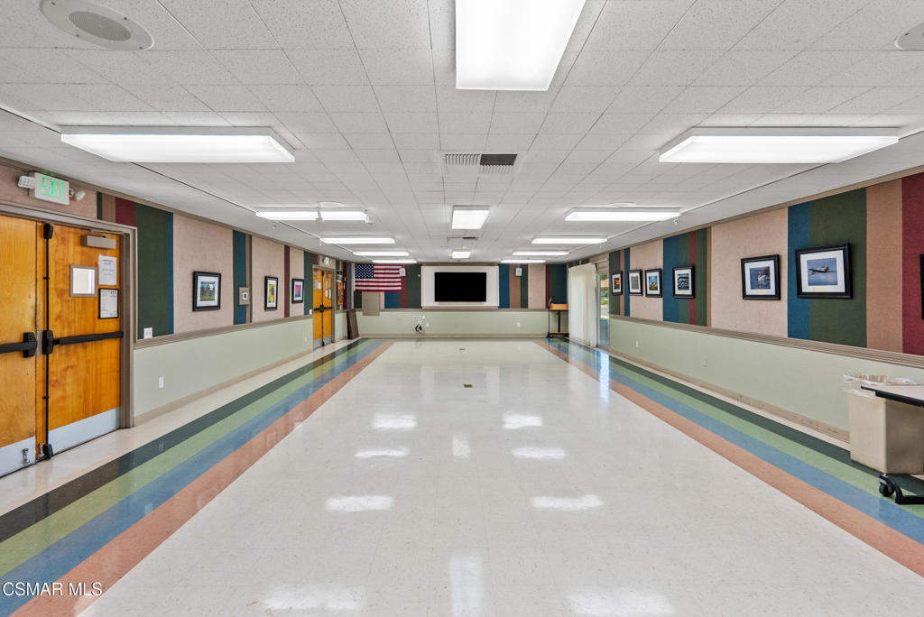 https://media.crmls.org/mediaz/e3ba3763-3c45-437a-aa27-3a3c88008c74.jpg?preset=X-Large