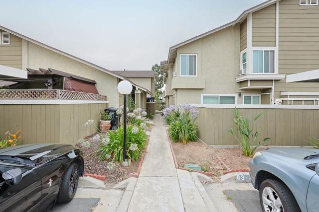6872 Quebec Court, San Diego CA: https://media.crmls.org/mediaz/e3ba5be3-975c-4fe7-b4c1-046002d7bbfb.jpg