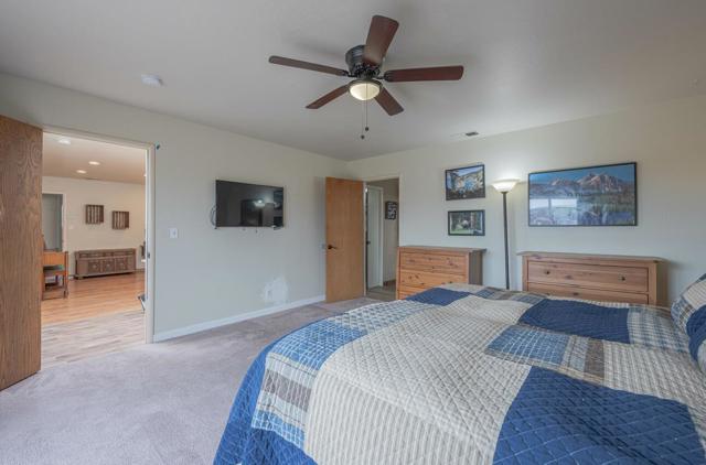 528 La Mesa Drive, Salinas CA: https://media.crmls.org/mediaz/e3ba5f76-cb68-4fb4-9b60-8b9a59a61d82.jpg