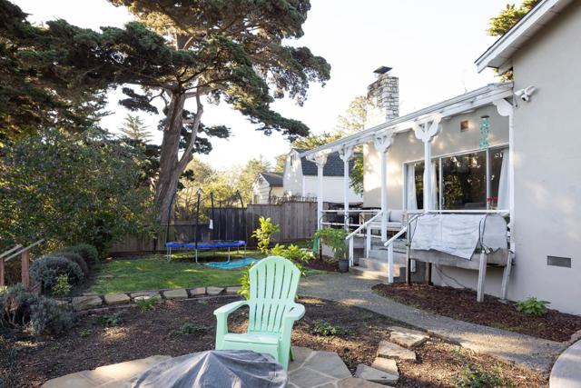 26027 Mesa Drive, Carmel CA: https://media.crmls.org/mediaz/e3bb83f1-b729-4313-9bc9-0d432ba759cd.jpg