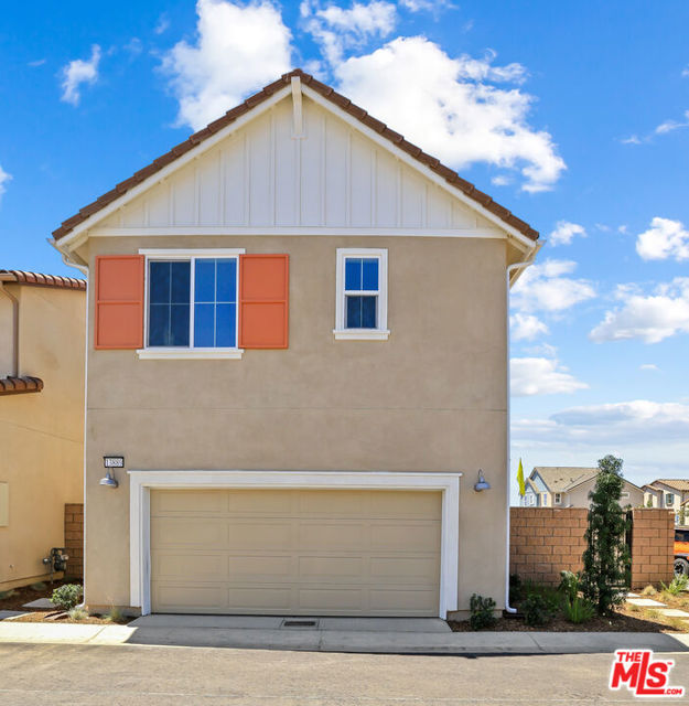 13889 Bell Way, Fontana CA: https://media.crmls.org/mediaz/e3bb858d-d3a1-48e0-aacf-3406290ab8a7.jpg