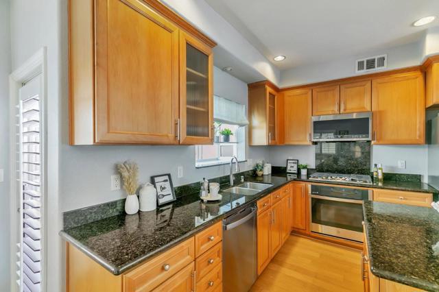 867 Neal, San Jose CA: https://media.crmls.org/mediaz/e3bc36e8-6695-4a6a-8c71-d2311c3dbc61.jpg