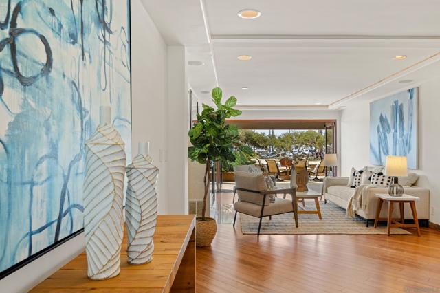 2617 Ocean Front Walk, San Diego CA: https://media.crmls.org/mediaz/e3bce279-1c7a-4604-8ec3-8738d1fe4bd5.jpg