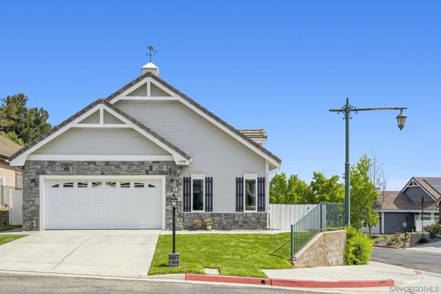 1198 Gazania Ct, San Marcos CA: https://media.crmls.org/mediaz/e3bd0625-f6c2-46e7-990b-23b9c29aaaae.jpg