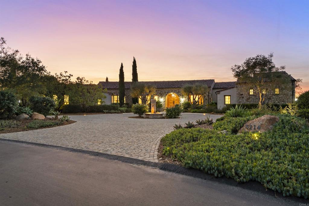 8114 Sendero De La Pradera - photo 2
