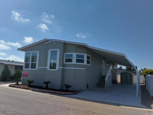 200 N El Camino Real, Oceanside CA: https://media.crmls.org/mediaz/e3bf7a5c-ce28-43ba-affc-2003e41aedec.jpg