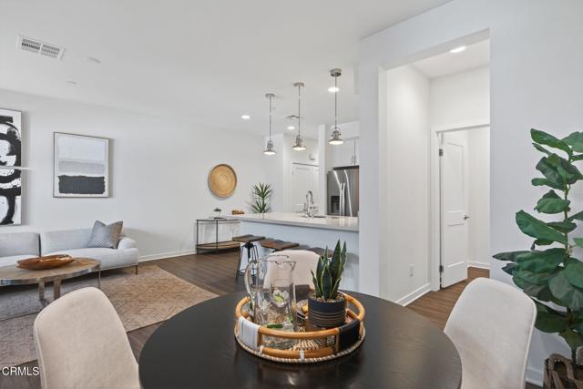 139 Farmhouse Drive, Simi Valley CA: https://media.crmls.org/mediaz/e3c29a24-6456-4f08-b30e-5fcb0c9ae168.jpg
