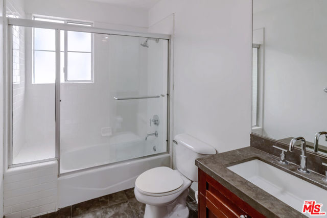 5350 Playa Vista Drive, 14 photo 15