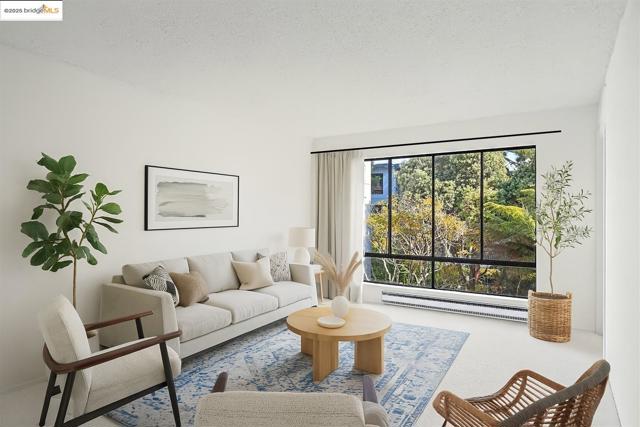 7 Commodore DR, Emeryville CA: https://media.crmls.org/mediaz/e3c5634d-d159-4120-ab97-e6d43fed93cb.jpg