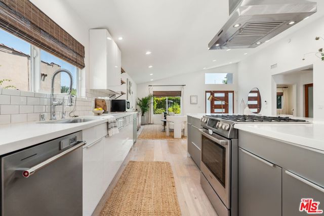 5627 Lemp Avenue, North Hollywood CA: https://media.crmls.org/mediaz/e3c62cea-8b09-4339-a791-9096bed9227f.jpg