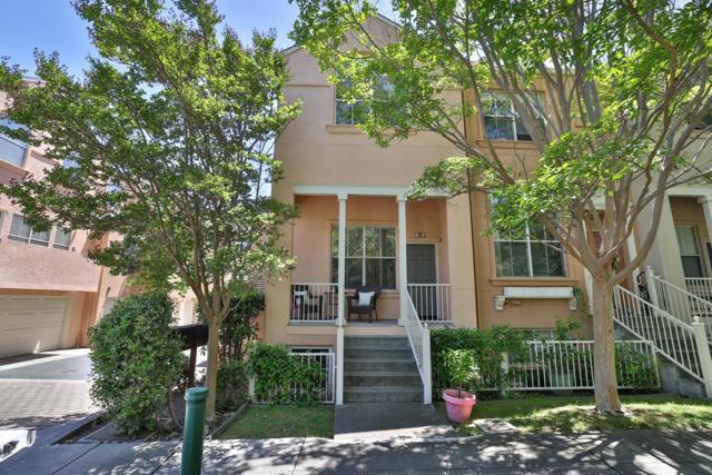 101 Showers Court, Mountain View CA: https://media.crmls.org/mediaz/e3c631f8-53ab-496c-8517-6188feff7adf.jpg