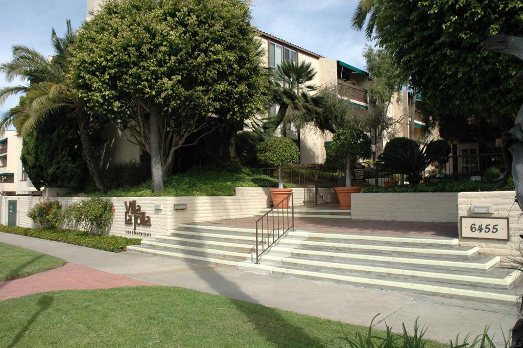 6455 la Jolla Blvd. #210