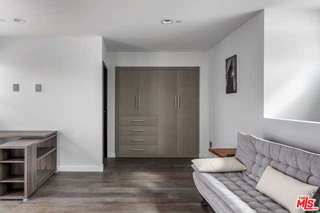 205 IRENA Avenue, Redondo Beach, California 90277, 5 Bedrooms Bedrooms, ,4 BathroomsBathrooms,Residential,Sold,IRENA,17275834