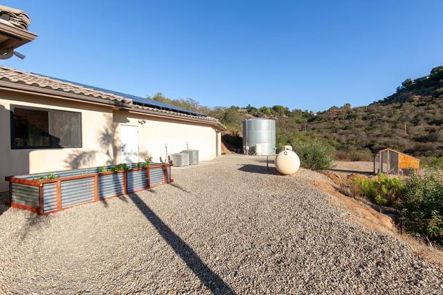 328 AMY WAY, Alpine CA: https://media.crmls.org/mediaz/e3c7724f-95de-4aa5-a58c-4154d6e7332d.jpg