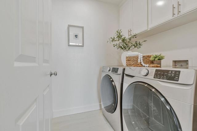 100 Live Oak Way, Belmont CA: https://media.crmls.org/mediaz/e3c8b423-7fd7-4d4c-a214-154439ffd640.jpg