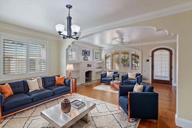 517 Dolores Avenue, San Leandro CA: https://media.crmls.org/mediaz/e3c8b83e-90f9-40ae-a86d-72b83ff8fa81.jpg