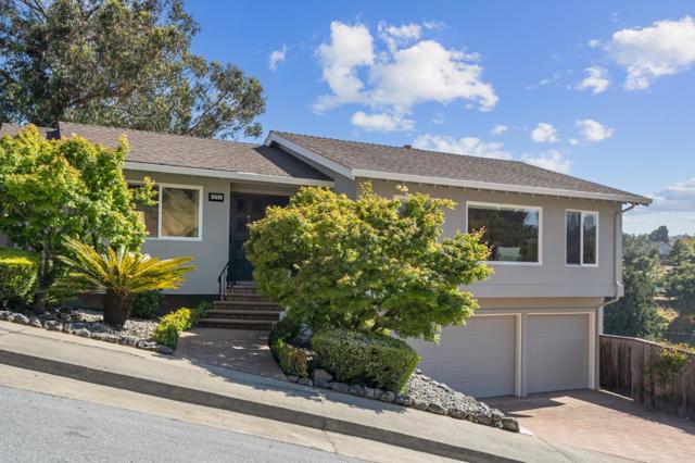 1243 Homewood Avenue, San Mateo CA: https://media.crmls.org/mediaz/e3c967c2-8c49-4a36-a7c1-f31ed220dffc.jpg