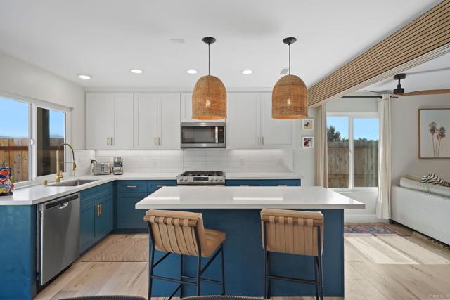 Detail Gallery Image 16 of 48 For 1860 Purdue Ct, Oceanside,  CA 92056 - 3 Beds | 2 Baths