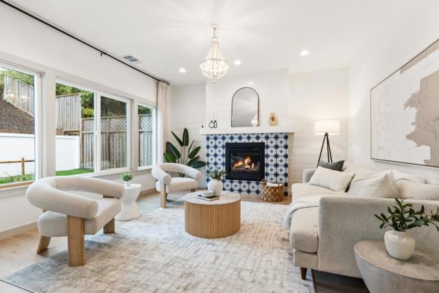 26 Driftwood Court, Pacifica CA: https://media.crmls.org/mediaz/e3c9d22d-afce-4f15-b5a8-0af79ee2310a.jpg