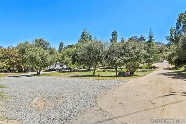 17915 Mark Lee Dr, Jamul CA: https://media.crmls.org/mediaz/e3c9dc3e-8df9-40d6-ad1f-3103d315ee2b.jpg