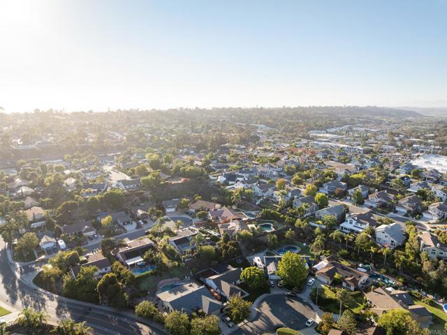 Detail Gallery Image 33 of 39 For 310 Oakbranch Dr, Encinitas,  CA 92024 - 3 Beds | 2 Baths