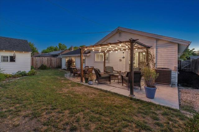 2884 Lexford Avenue, San Jose CA: https://media.crmls.org/mediaz/e3cb6767-7d6a-4d9e-9182-f2b58f587019.jpg
